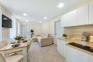 Гостиница Верона Дивноморское Семейный номер-студия-1