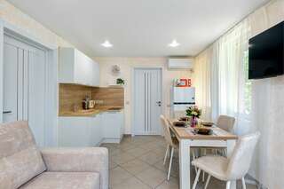 Гостиница Верона Дивноморское Семейный номер-студия-5