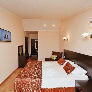 Гостиница Верона Дивноморское Стандартный трехместный номер-4