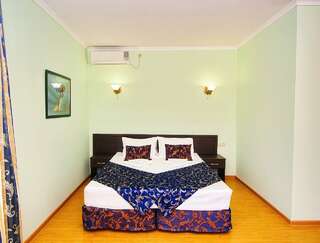 Гостиница Верона Дивноморское Трехместный номер «Комфорт»-4