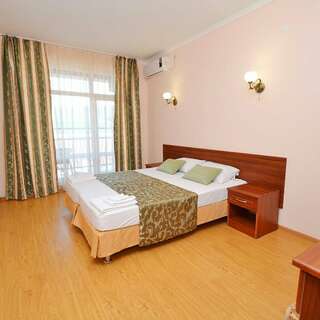 Гостиница Верона Дивноморское Двухместный номер с 1 кроватью и балконом-4